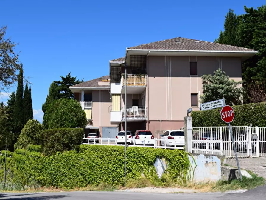 Immagine 2 di Appartamento in vendita  in Strada Colle Scorrano, 52 a Pescara
