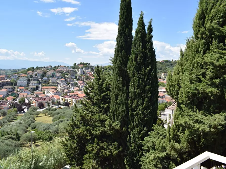Immagine 17 di Appartamento in vendita  in Strada Colle Scorrano, 52 a Pescara