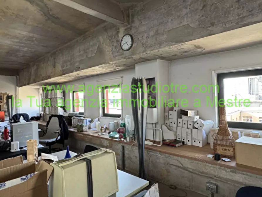 Immagine 4 di Ufficio in vendita  in Via Banchina dell'Azoto a Venezia