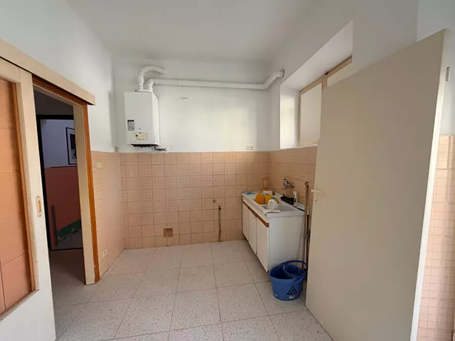 Immagine 3 di Appartamento in vendita  a Senigallia