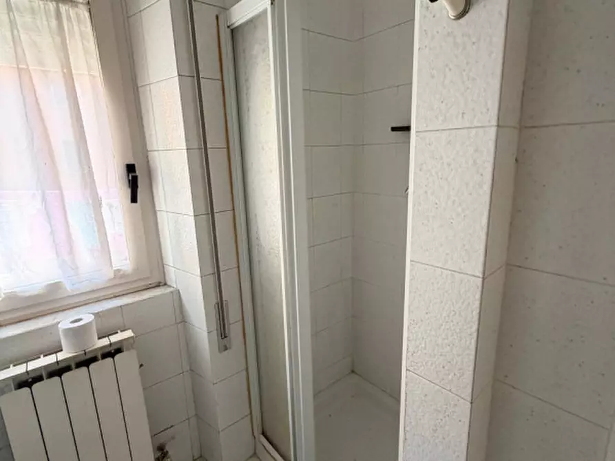 Immagine 11 di Appartamento in vendita  a Senigallia