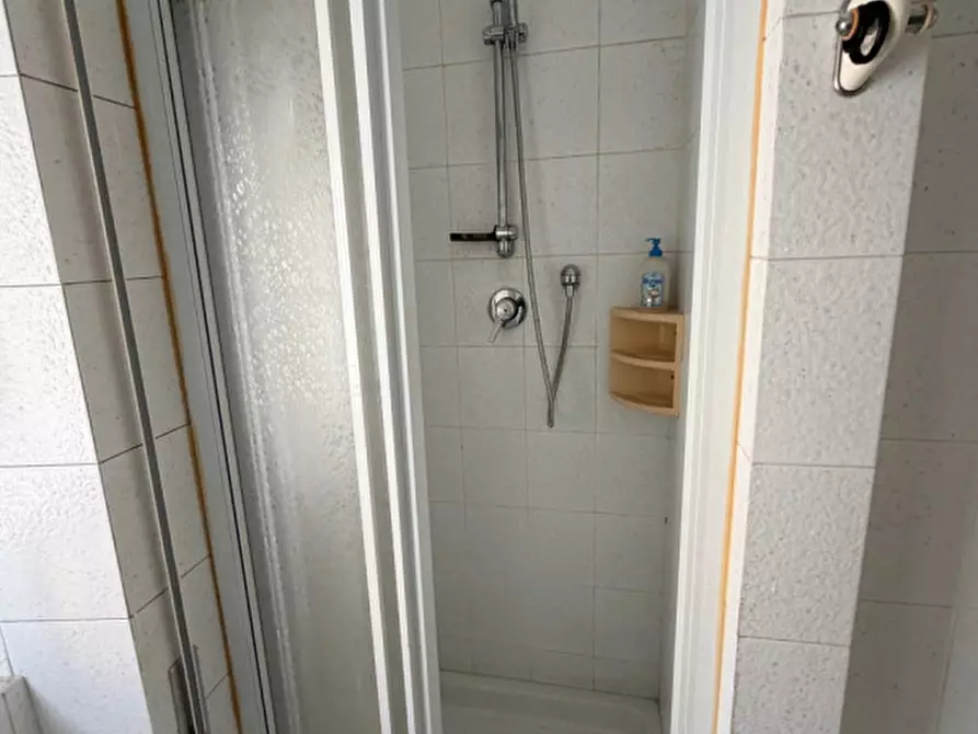 Immagine 13 di Appartamento in vendita  a Senigallia