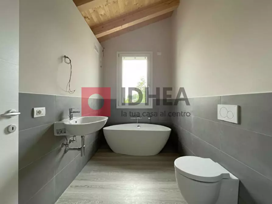 Immagine 17 di Casa indipendente in vendita  in lanzago a Silea