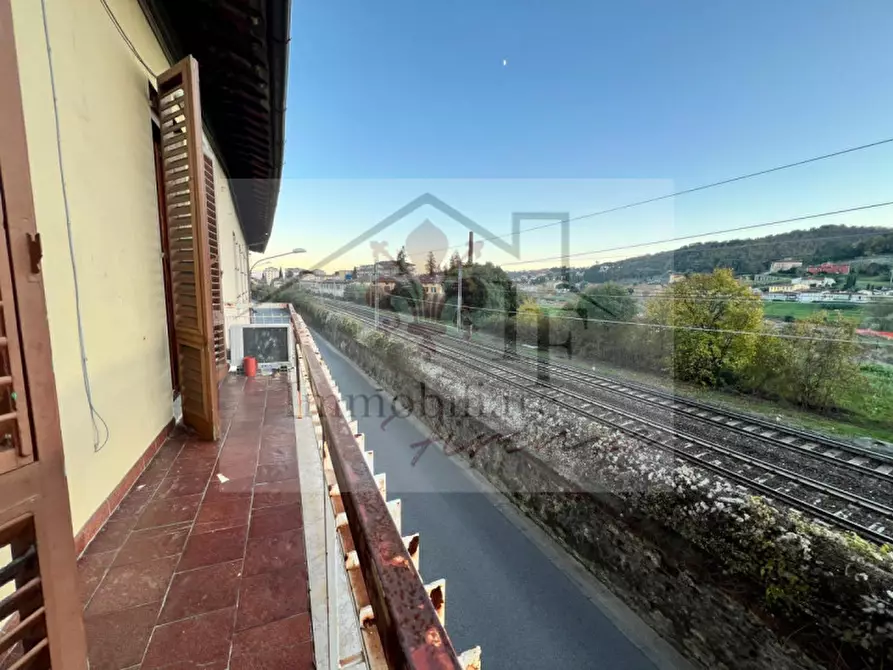 Immagine 22 di Appartamento in vendita  in via Cattani Cavalcanti a Signa