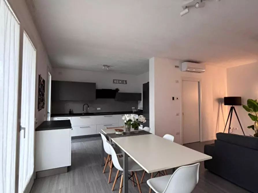 Immagine 4 di Appartamento in vendita  in Via Roma a Rubano
