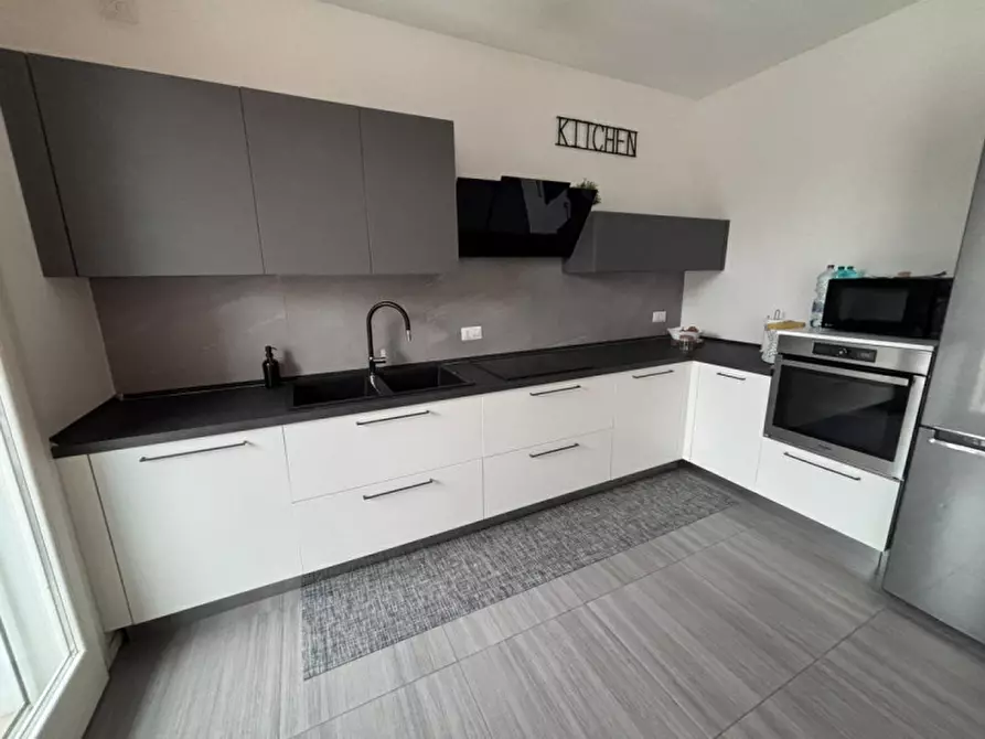 Immagine 5 di Appartamento in vendita  in Via Roma a Rubano