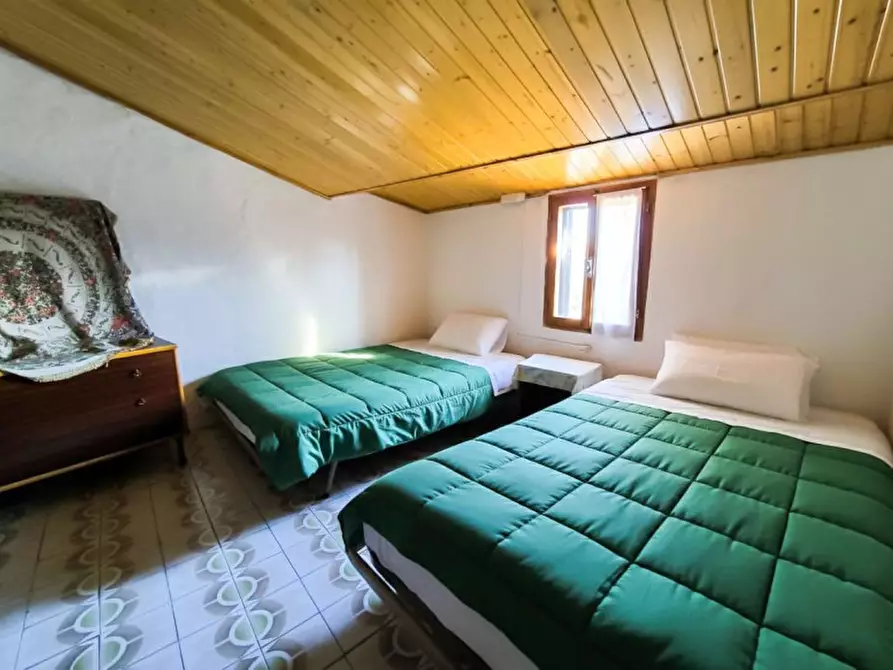 Immagine 6 di Appartamento in vendita  in Cavoleto a Piandimeleto