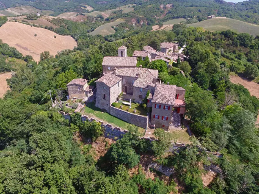 Immagine 9 di Appartamento in vendita  in Cavoleto a Piandimeleto