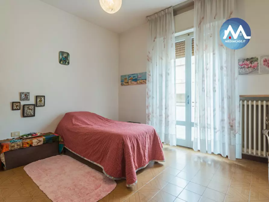 Immagine 13 di Appartamento in vendita  a Pesaro