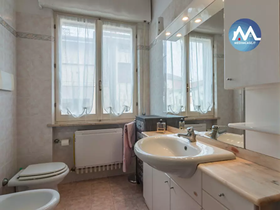 Immagine 17 di Appartamento in vendita  a Pesaro