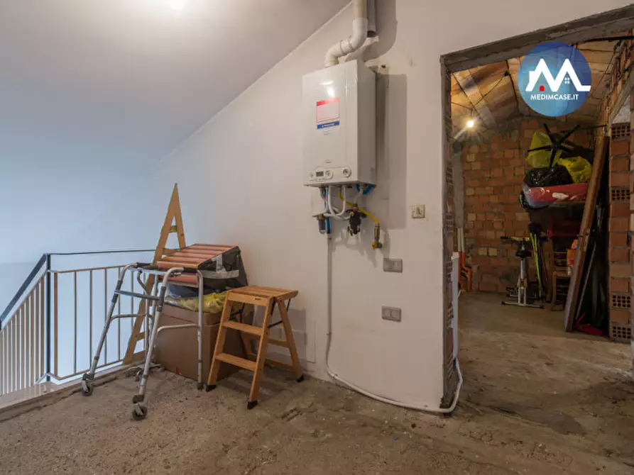 Immagine 18 di Appartamento in vendita  a Pesaro