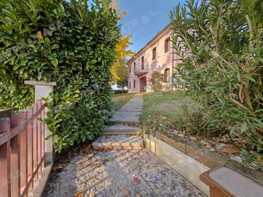 Immagine 2 di Casa indipendente in vendita  in via della valle a Legnago
