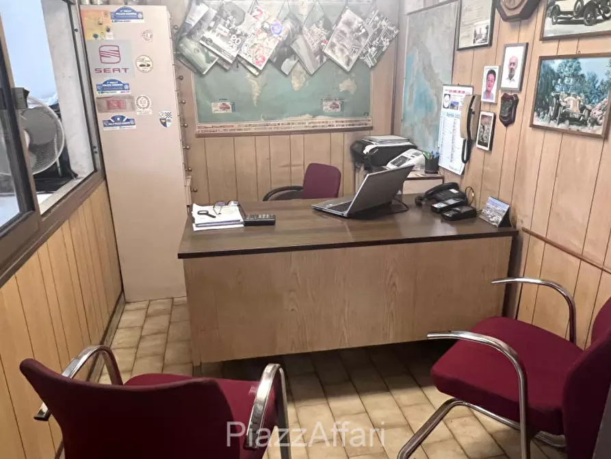 Immagine 6 di Negozio in vendita  in Piove di Sacco Via Carrarese a Piove Di Sacco