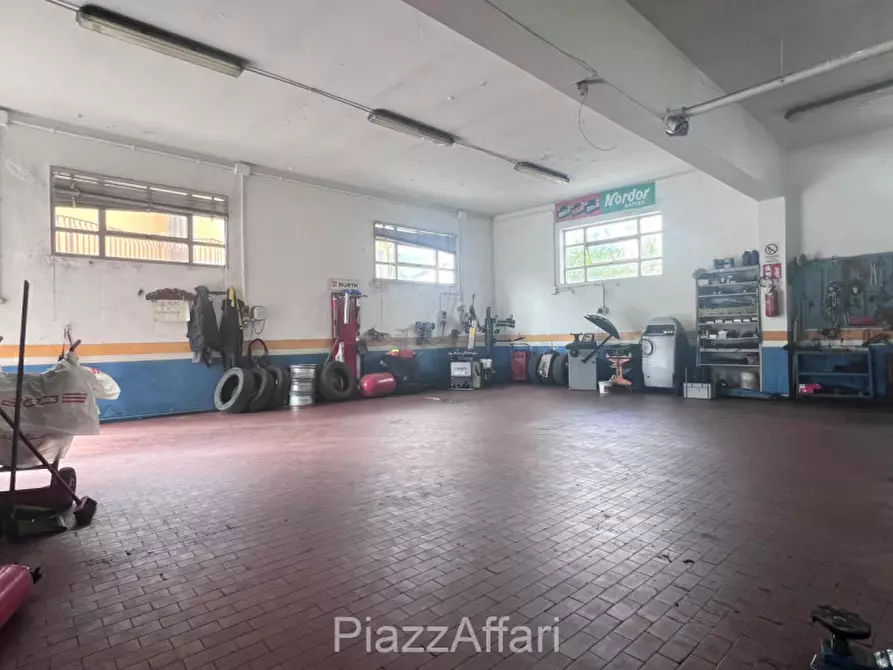 Immagine 7 di Negozio in vendita  in Piove di Sacco Via Carrarese a Piove Di Sacco