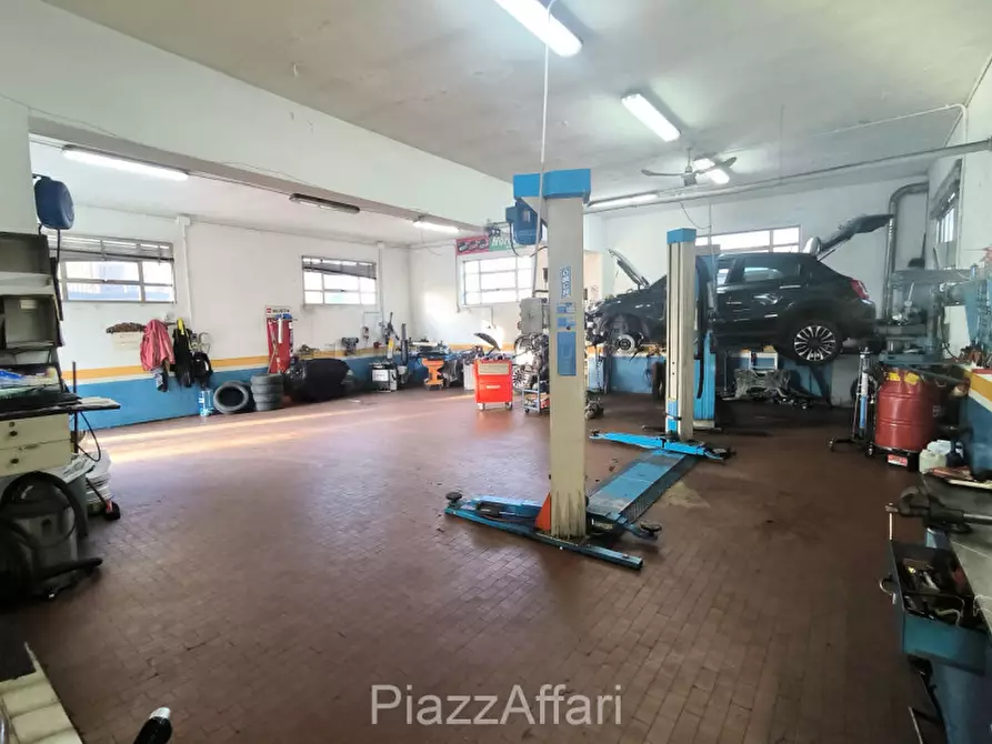 Immagine 10 di Negozio in vendita  in Piove di Sacco Via Carrarese a Piove Di Sacco