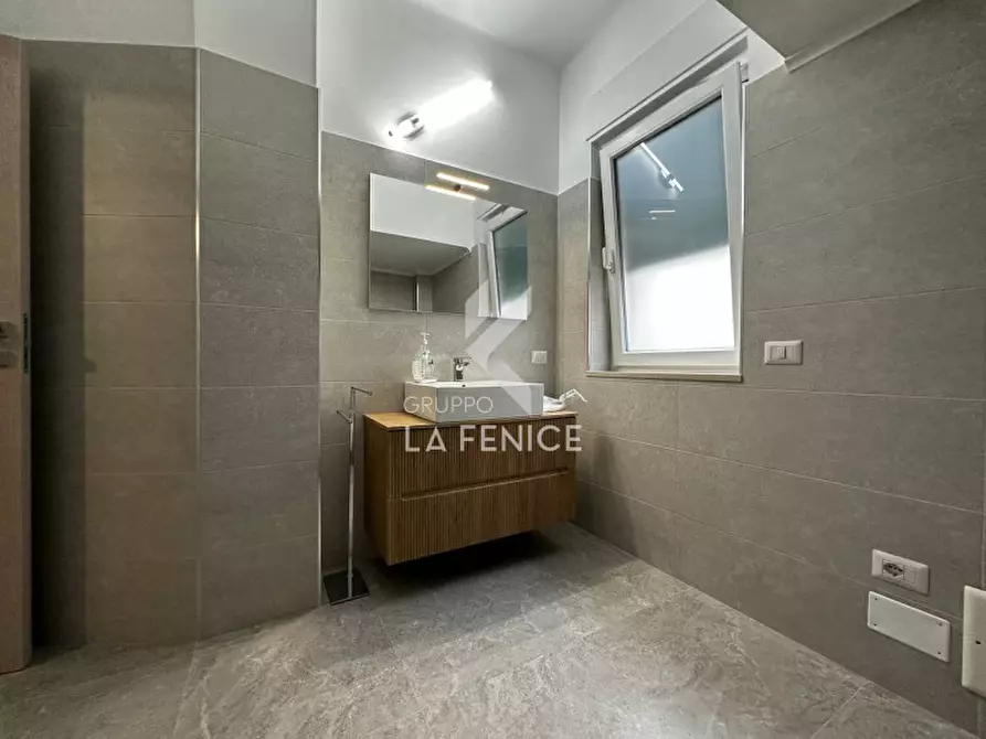 Immagine 40 di Appartamento in vendita  in Via Davide Carrieri 37 a Martina Franca