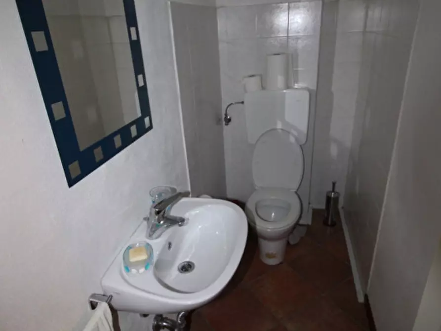 Immagine 5 di Ufficio in affitto  in via san martino 5 a Biassono