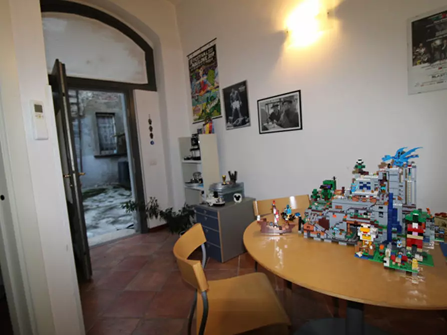 Immagine 8 di Ufficio in affitto  in via san martino 5 a Biassono