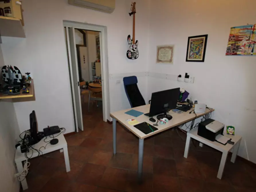 Immagine 8 di Ufficio in affitto  in via san martino 5 a Biassono