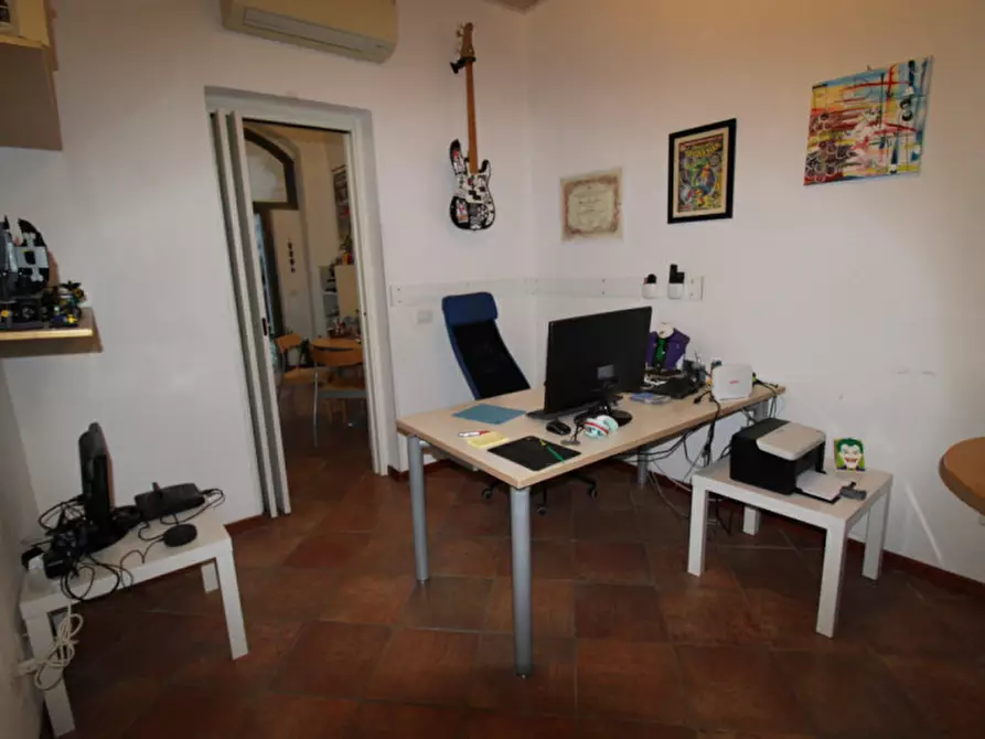 Immagine 9 di Ufficio in affitto  in via san martino 5 a Biassono