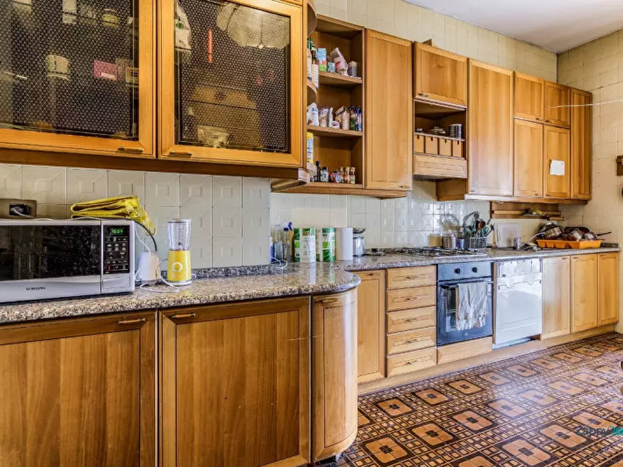 Immagine 10 di Camera in affitto  in Viale Gran Sasso a Milano