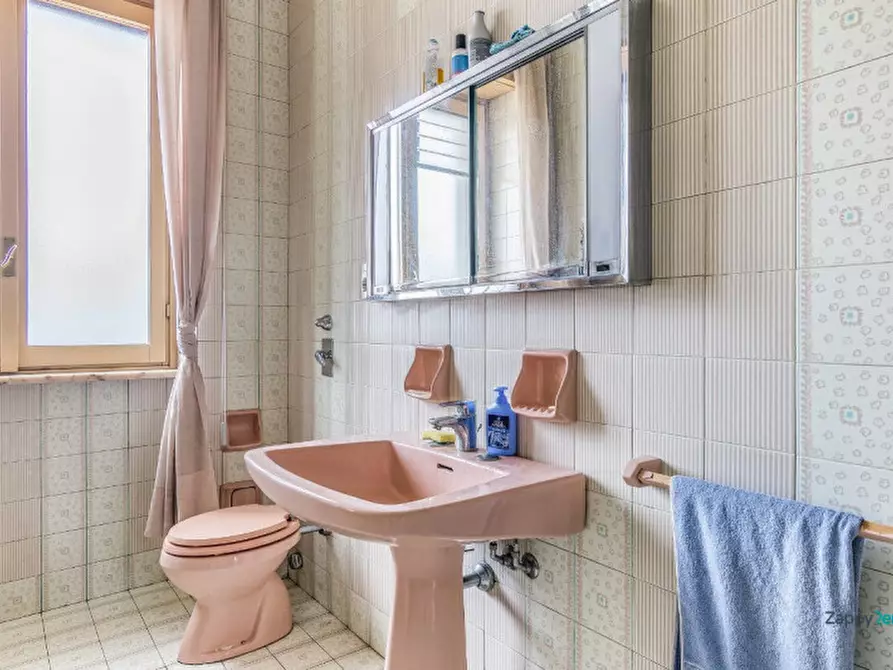 Immagine 19 di Camera in affitto  in Viale Gran Sasso a Milano