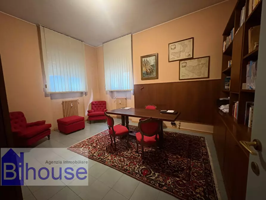 Immagine 5 di Laboratorio in vendita  in via trento 51 a Biella