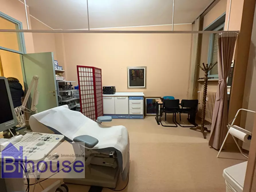 Immagine 7 di Laboratorio in vendita  in via trento 51 a Biella