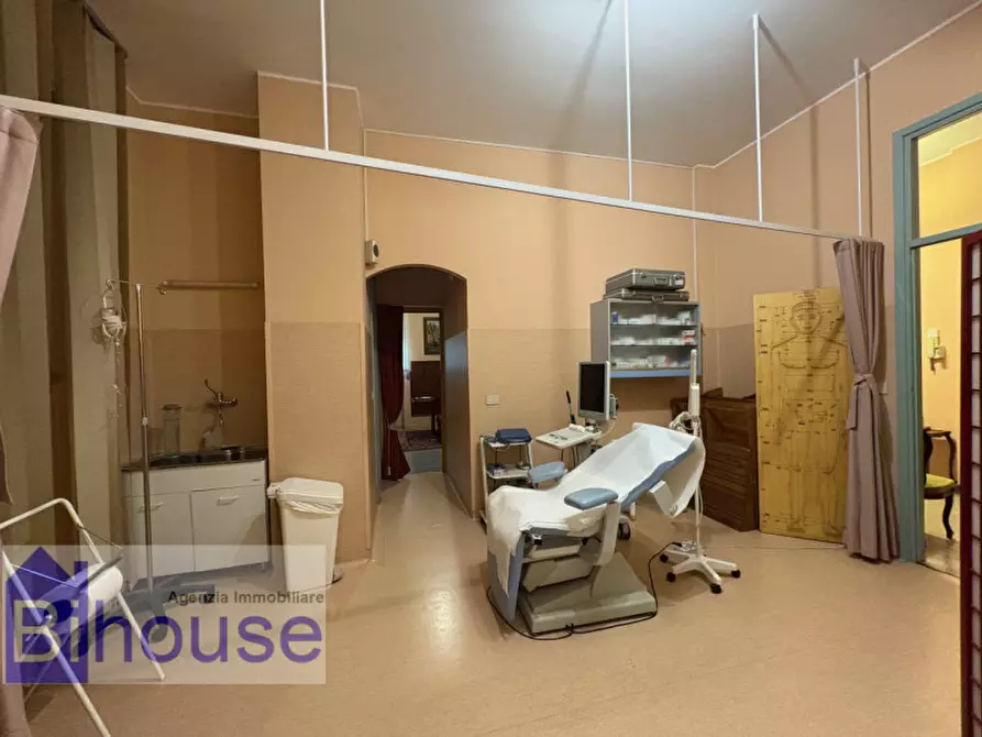 Immagine 8 di Laboratorio in vendita  in via trento 51 a Biella