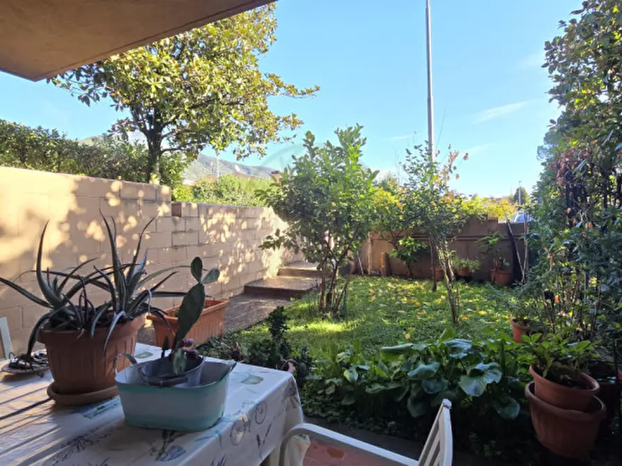 Immagine 1 di Villetta a schiera in vendita  in Via Arturo Toscanini, 85 a Terni