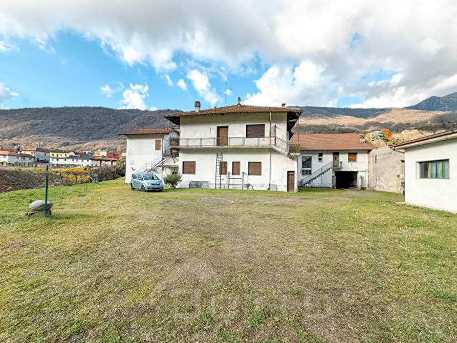 Immagine 1 di Casa indipendente in vendita  in Via Cairoli n 11 a Omegna