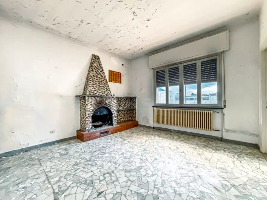 Immagine 3 di Casa indipendente in vendita  in Via Cairoli n 11 a Omegna