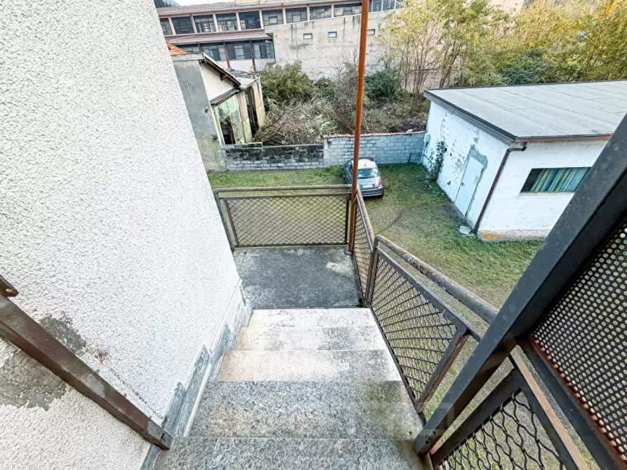 Immagine 33 di Casa indipendente in vendita  in Via Cairoli n 11 a Omegna