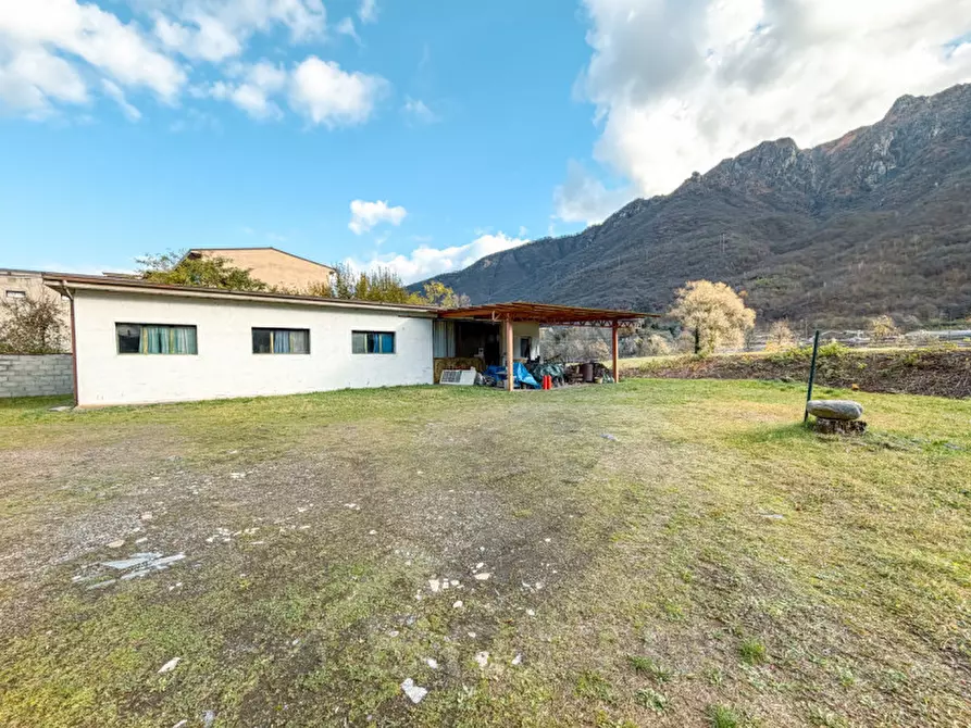 Immagine 38 di Casa indipendente in vendita  in Via Cairoli n 11 a Omegna