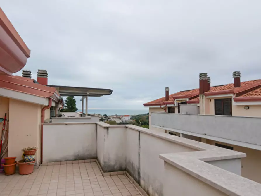 Immagine 3 di Appartamento in vendita  in Via Antonio Spagnuolo a Montesilvano