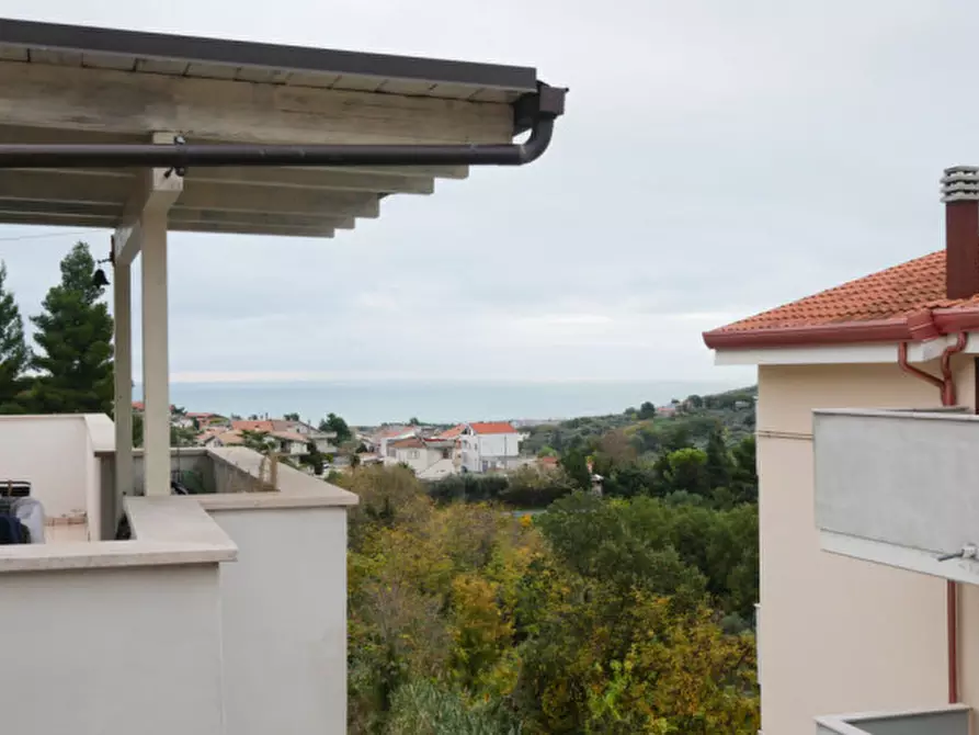 Immagine 4 di Appartamento in vendita  in Via Antonio Spagnuolo a Montesilvano