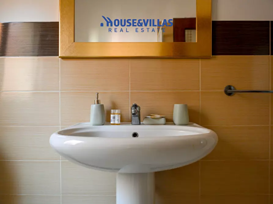 Immagine 11 di Appartamento in affitto  in via fortuna avola a Avola