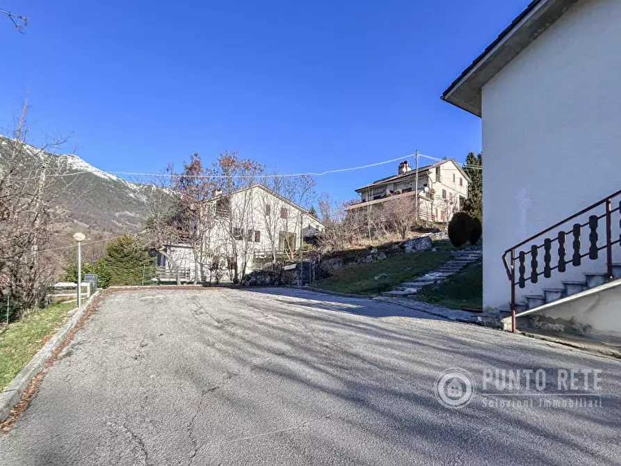 Immagine 26 di Appartamento in vendita  in Villaggio Albarè a Ferrara Di Monte Baldo