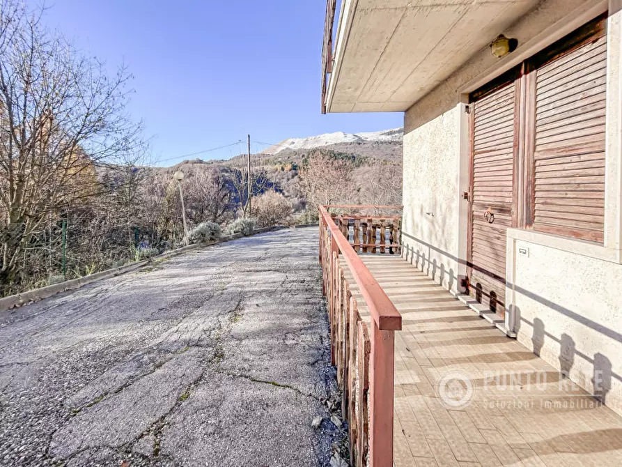 Immagine 6 di Appartamento in vendita  in Villaggio Albarè a Ferrara Di Monte Baldo