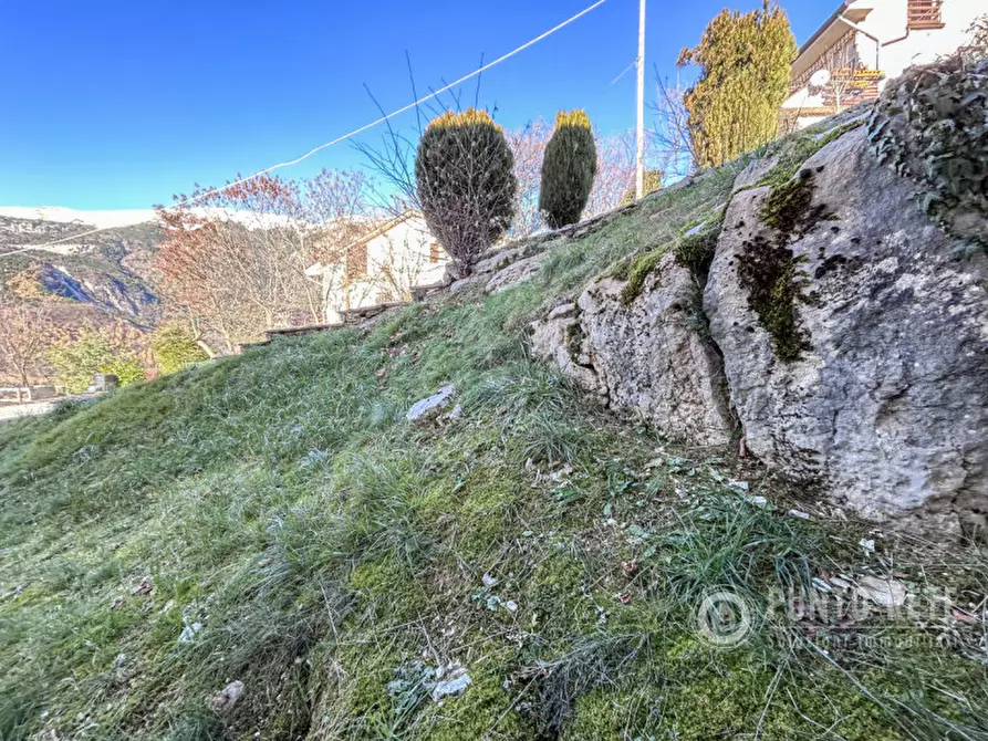Immagine 17 di Appartamento in vendita  in Villaggio Albarè a Ferrara Di Monte Baldo