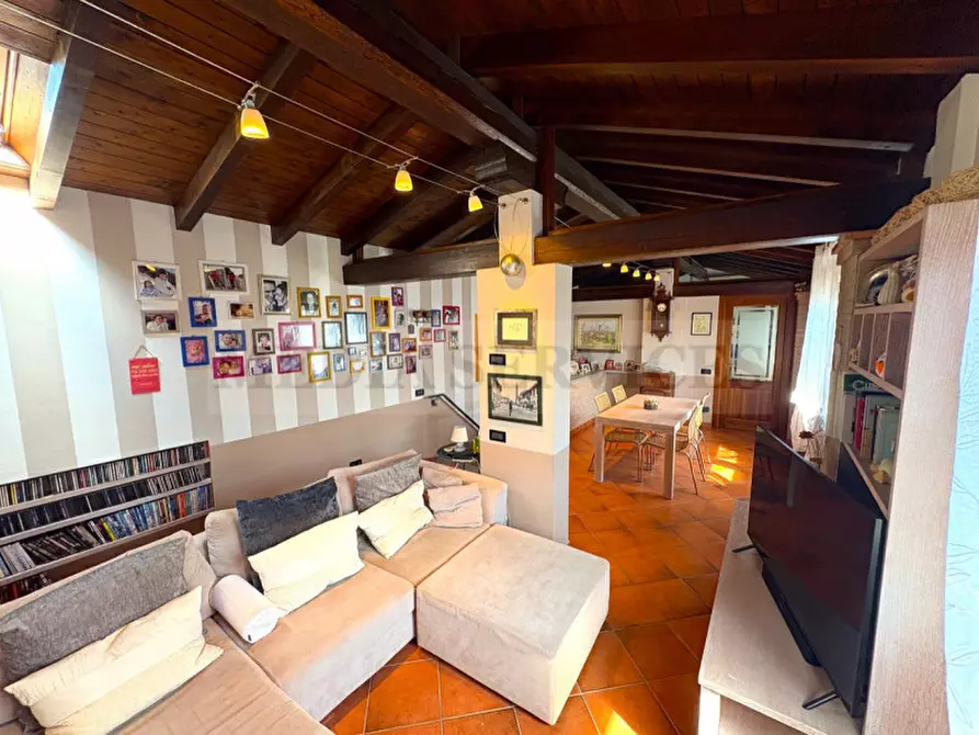 Immagine 9 di Rustico / casale in vendita  in via Fornace n° 15 a Ottobiano