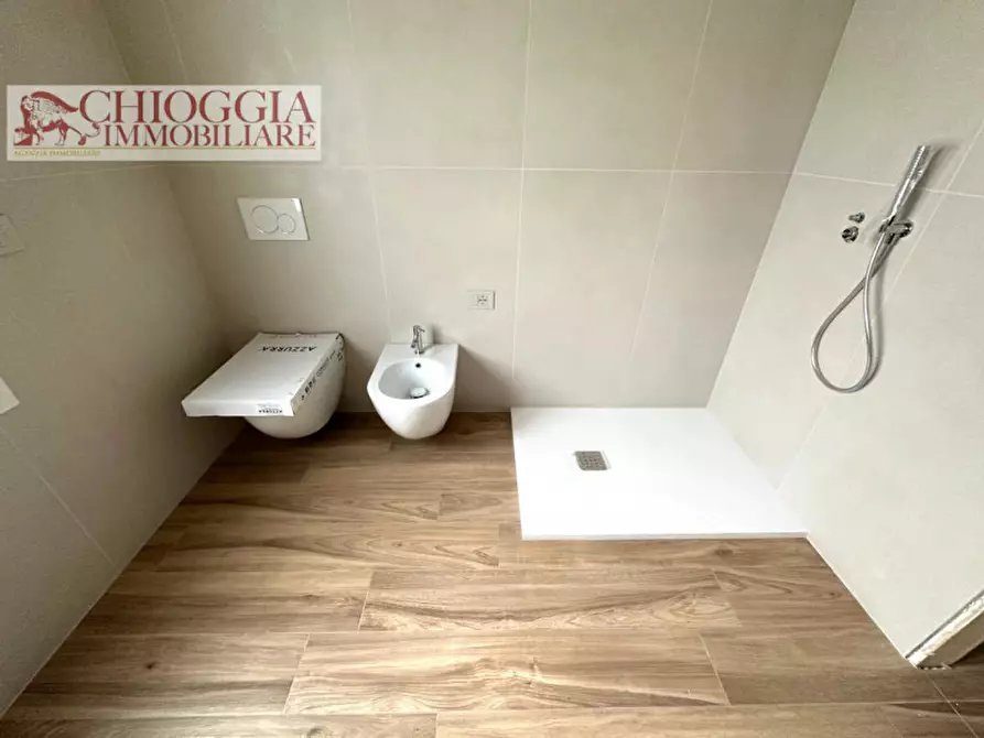 Immagine 15 di Appartamento in vendita  in Viale Trieste a Chioggia