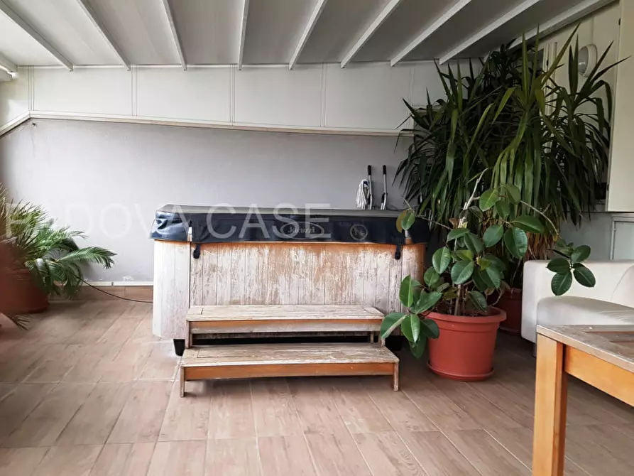 Immagine 2 di Attico in vendita  a Padova