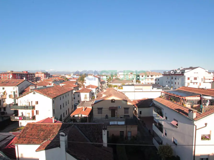 Immagine 40 di Appartamento in vendita  in Corso Santi Felice e Fortunato a Vicenza
