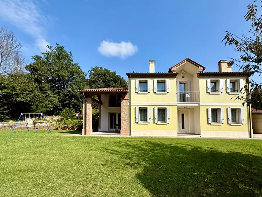 Immagine 1 di Casa indipendente in vendita  in VIA DEL MOLINO a Cinto Euganeo