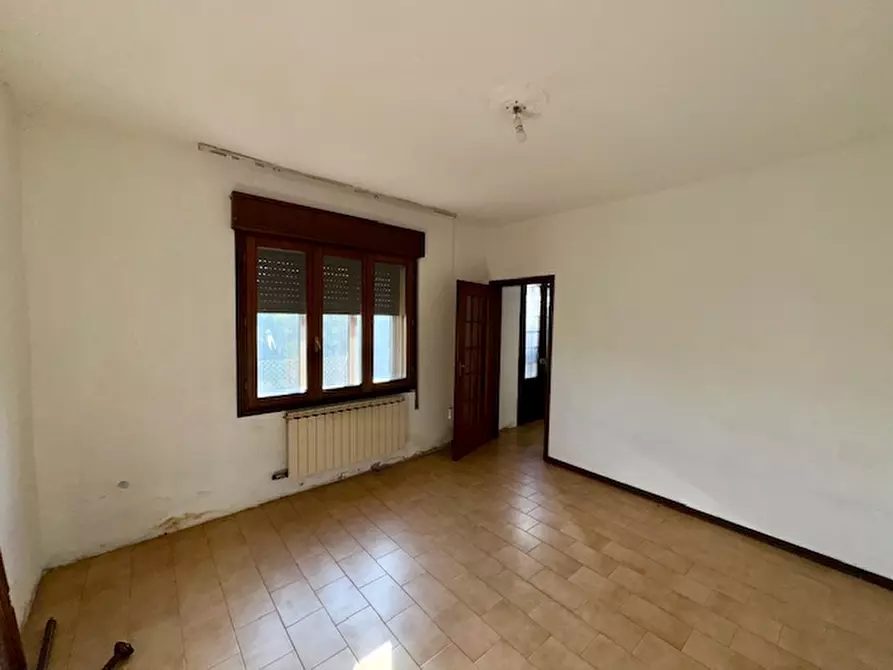 Immagine 8 di Casa indipendente in vendita  a Giacciano Con Baruchella