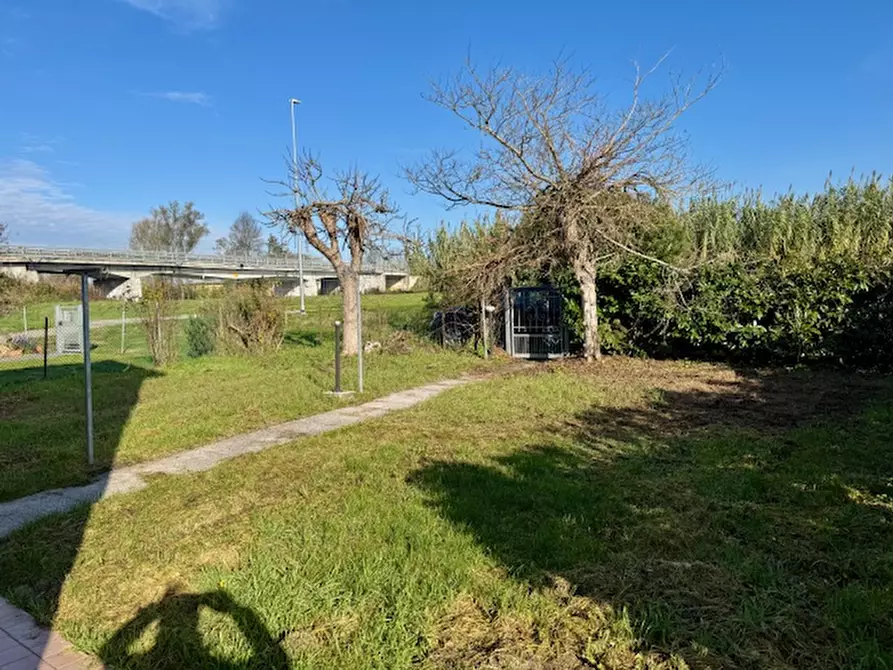 Immagine 18 di Casa indipendente in vendita  a Giacciano Con Baruchella