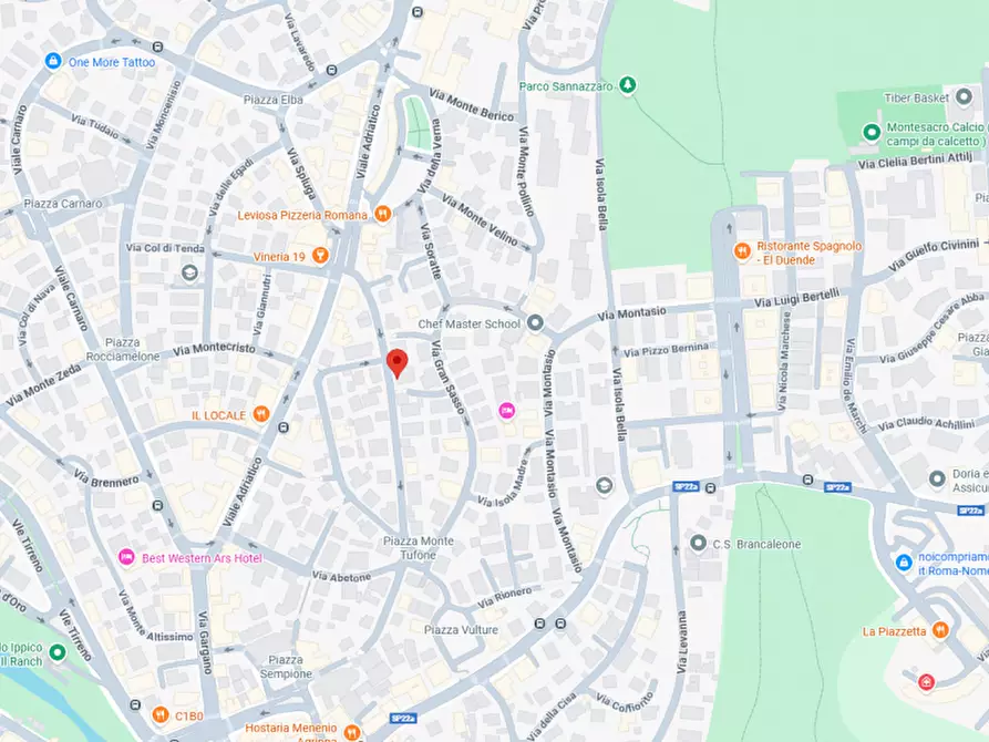 Immagine 2 di Appartamento in vendita  in Via delle Alpi Apuane a Roma