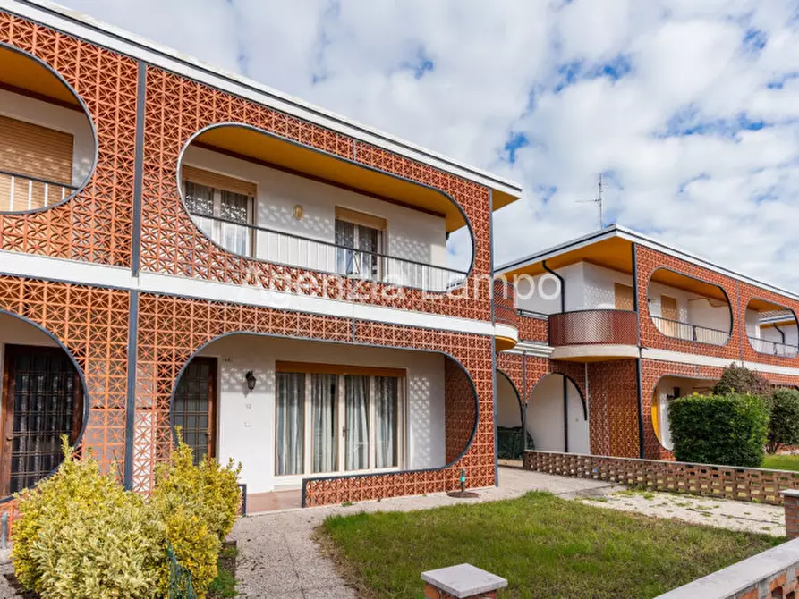Immagine 1 di Villetta a schiera in vendita  in Via dei Foscari a Caorle