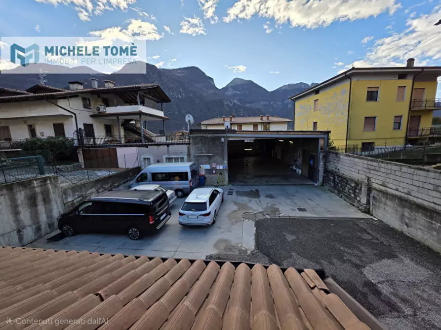 Immagine 2 di Capannone industriale in affitto  in Via Don Cesare Scala a Brentino Belluno